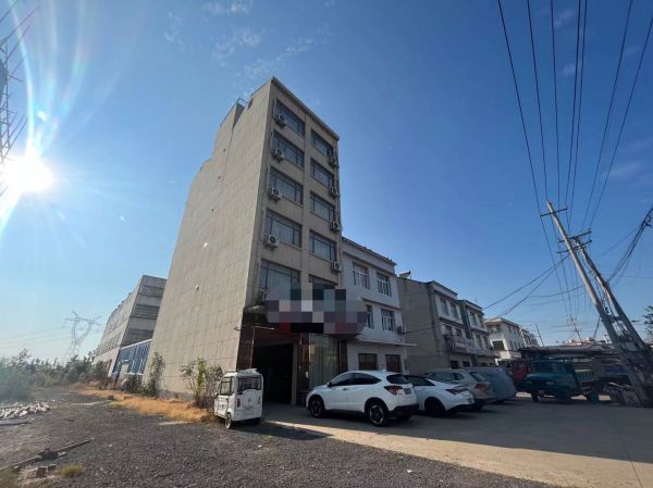 武汉周边汉川北河服装工业园附近2500平厂房出租