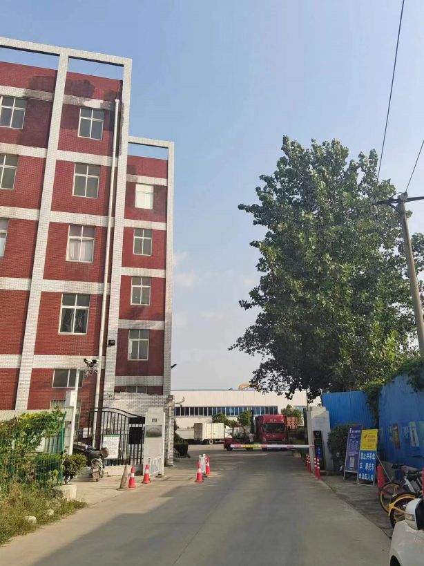 房东优价直租紧邻东西湖舵落口大市场5000平仓库