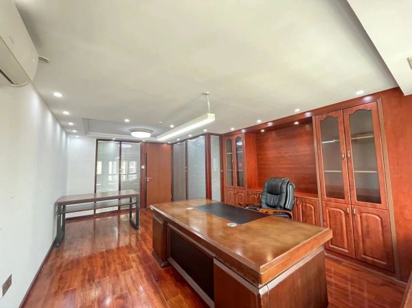 房东直租江岸城市广场188平精装修拎包办公格局低价招租