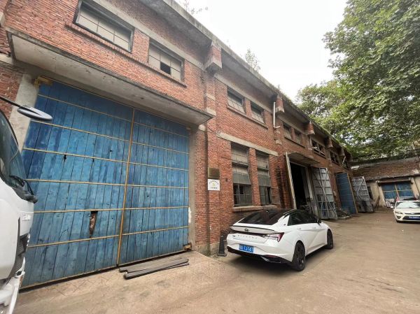 房东直租洪山铁机路400平厂房配套齐全优价出租