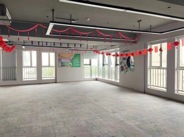 房东直租东西湖鸿达中央广场80-916平精装毛坯低价招租