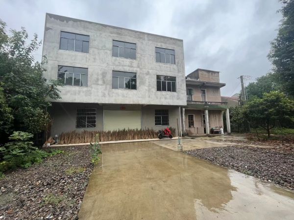 房东直租黄陂滠口框架厂房优价出租，交通便利 配套齐全