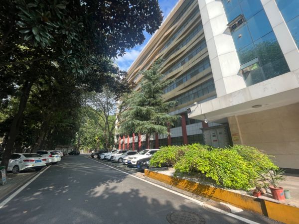 （房东直租）青山和平大道孵化园区写字楼 办公楼优化招租