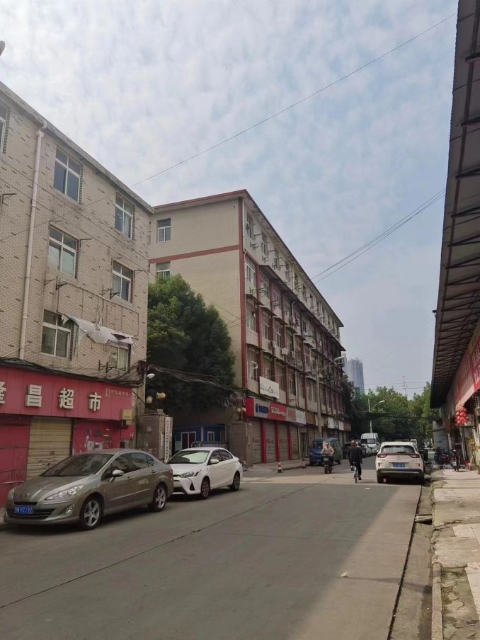 房东直租硚口古田舵落口附近厂房门面仓库，优价出租