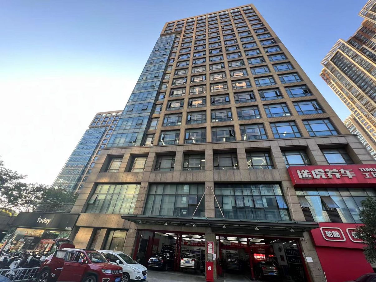 房东直租光谷软件园550平毛坯写字楼交通便利优价出租