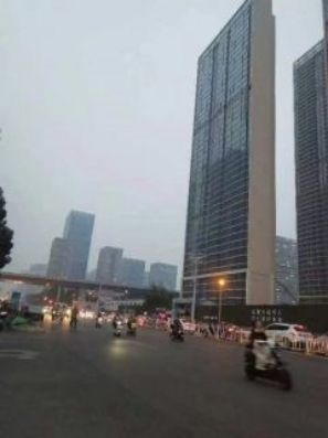 房东直租光谷总部国际188平精装写字楼优价出租