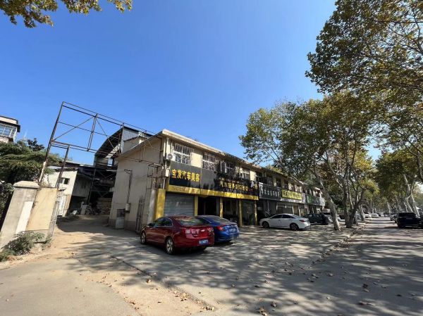 房东直租青山冶金大道旁钢构厂房交通便利优价出租