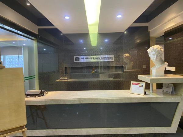 房东直租硚口区泛悦广场南国大家装H座303平精装修拎包办公低价招租