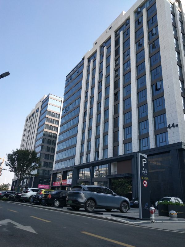 房东直租，武大科技园精装写字楼