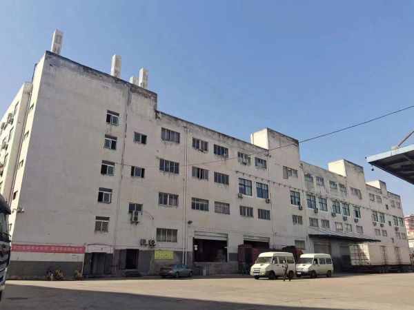 房东直租汉阳厂房仓库1500至5000平，低价出租