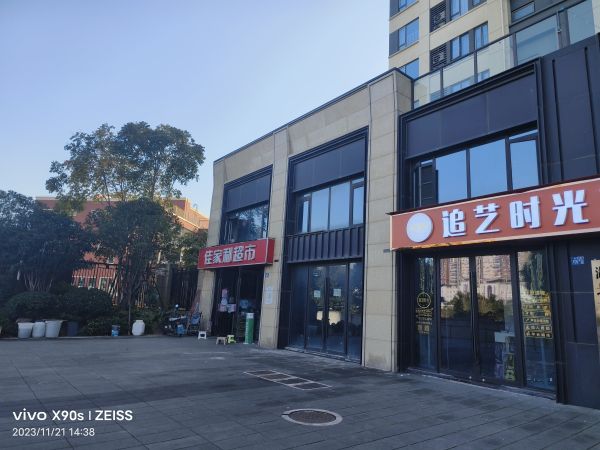 房东直租洪山板桥附近社区底商110平，优价直租