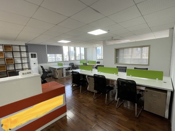 房东直租，樱花大厦98平精装修写字楼拎包办公，低价招租