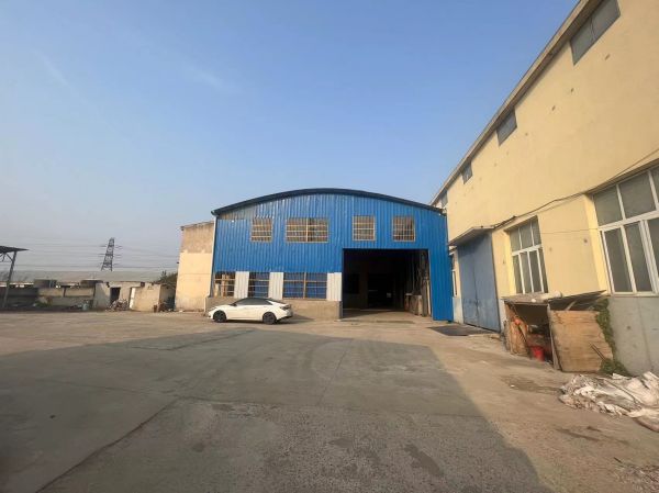 鄂州市葛店开发区2500平厂房无行业限制房东直租交通便利