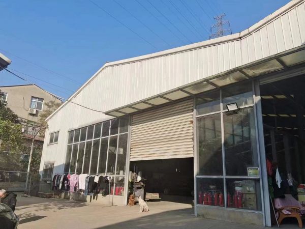 房东直租青山铁铺岭钢构厂房仓库1000平，配套齐全 优价出租