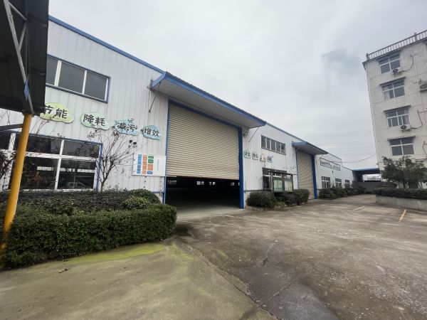 武汉周边咸安区5300平钢构厂房 低价急租