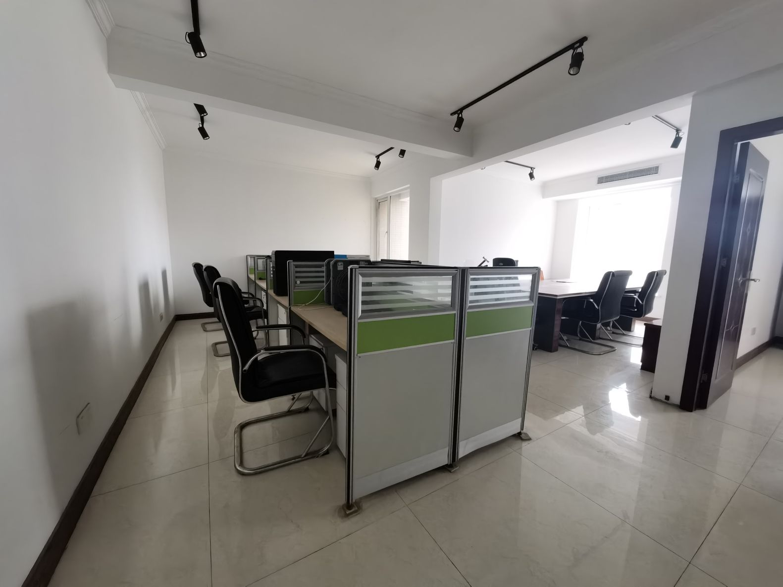 （房东直租）汉阳四新北路办公楼低价出租