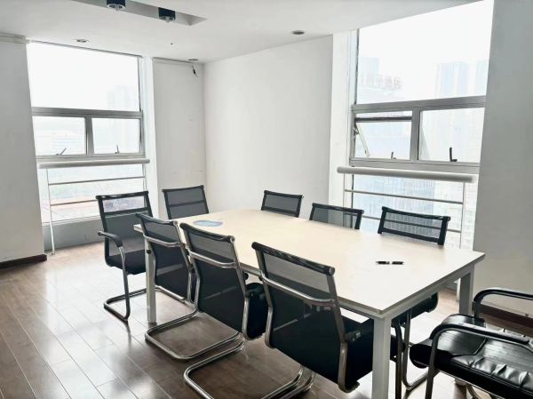 房东直租中建广场B座133平精装修拎包入驻低价招租