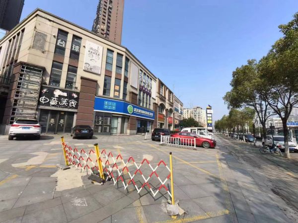 （房东直租）园林路青城第1街旺铺低价招租