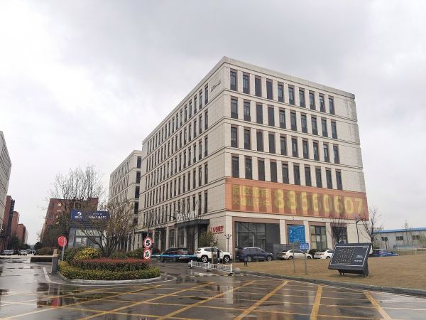 房东直租白沙洲联东U谷精装办公楼700平 优价出租