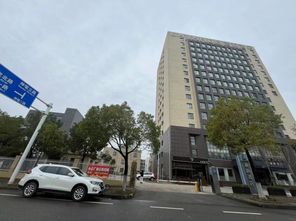 房东直租东湖高新园区内标准框架厂房600-9000平，可分租优价出租