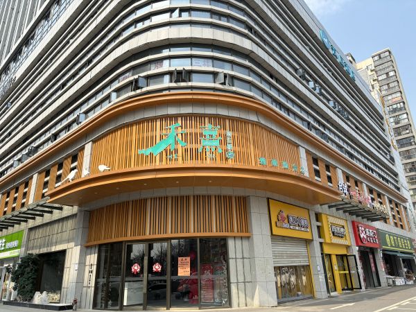 房东直租汉阳经济开发区芙蓉路世纪潮江广场临街旺铺低价招租