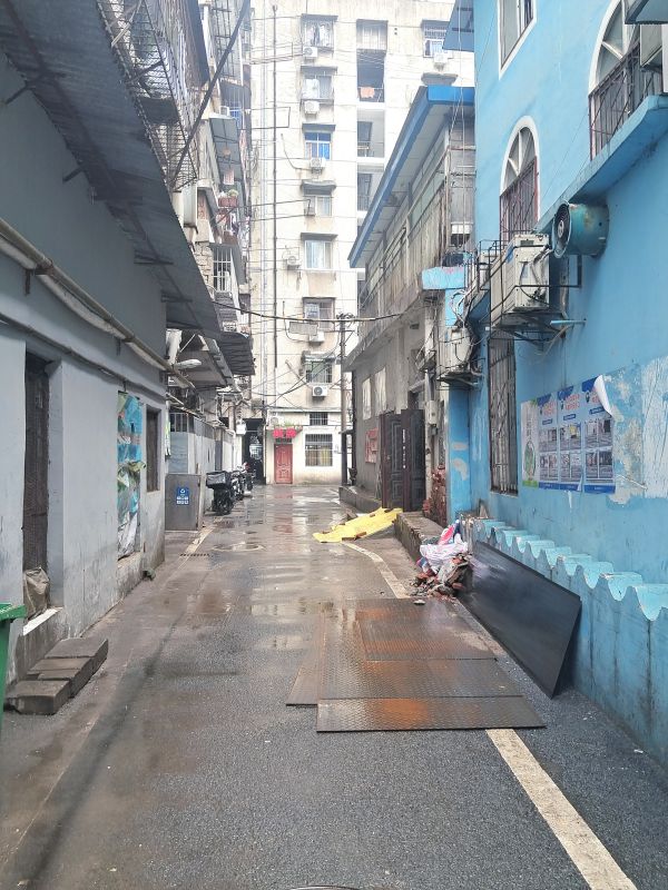 房东直租硚口汉正街附近厂房仓库300平，优价出租