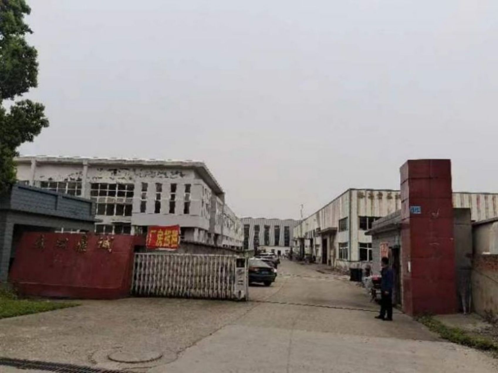 房东直租汉南钢构厂房1100平配套齐全 优价出租