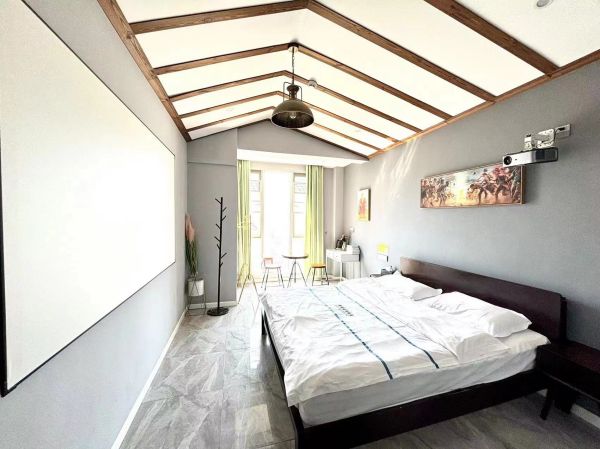 老板直转洪山区欢乐谷影院酒店28间客流大低价转让