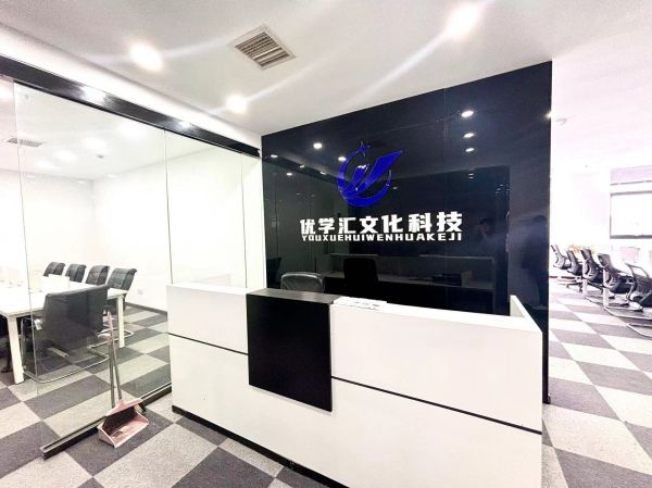 房东直租洪山当代梦工场158平至267平精装低价甩租