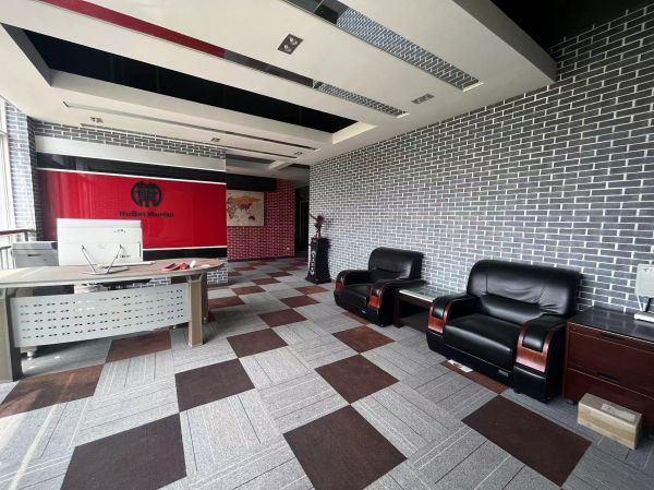 房东直租武大科技园196平精装拎包入驻低价出租