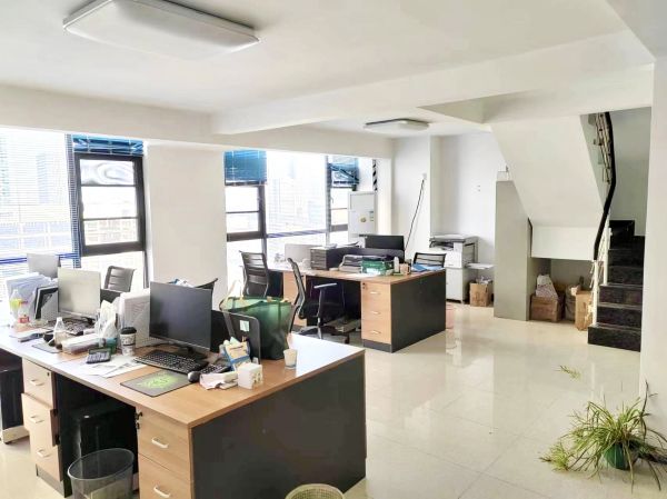 房东直租汉阳经开未来城170平精装修拎包低价招租