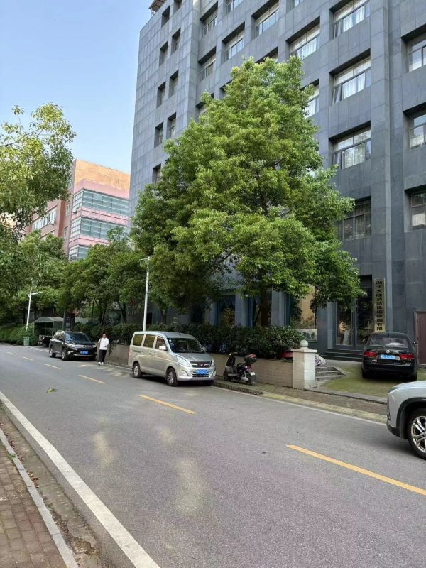 房东直租黄陂卓尔企业350至700平低价招租