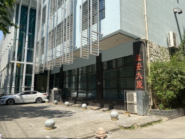 房东直租江岸盈安大厦写字楼，交通便利优价招租，无中介费