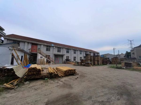 黄陂新十公路临街整栋商铺优价直租，可做厂房