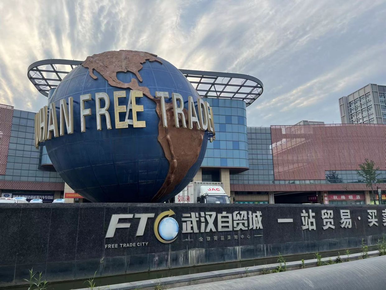 房东直租，67平旺铺，诚意出售！