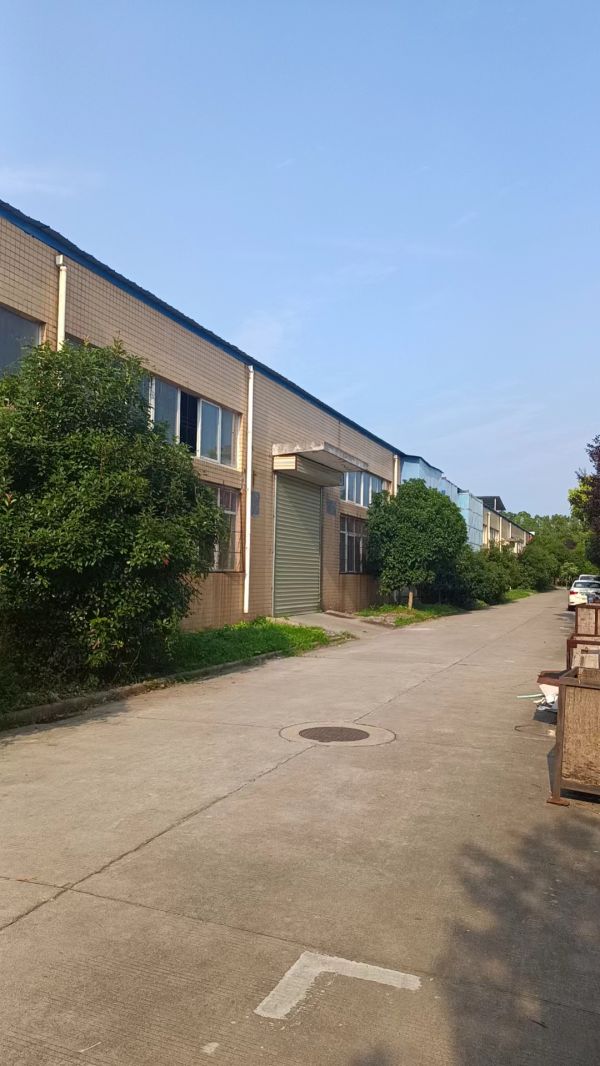 房东直租汉南华顶工业园厂房仓库 优价出租