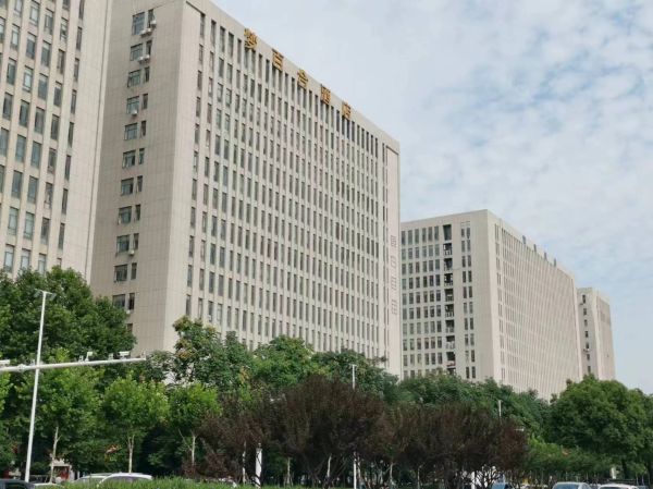 房东直租东西湖现代企业城精装写字楼优价出租