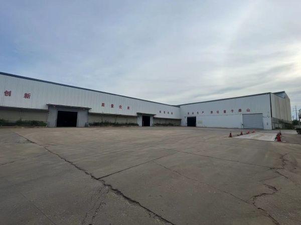 鄂城区20000平钢构厂房 可分租 配套齐全