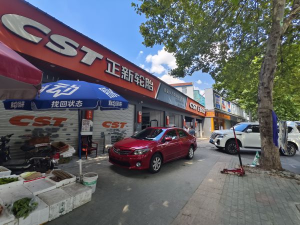 房东直租江汉王家墩CBD附近临街旺铺厂房仓库900平，优价出租